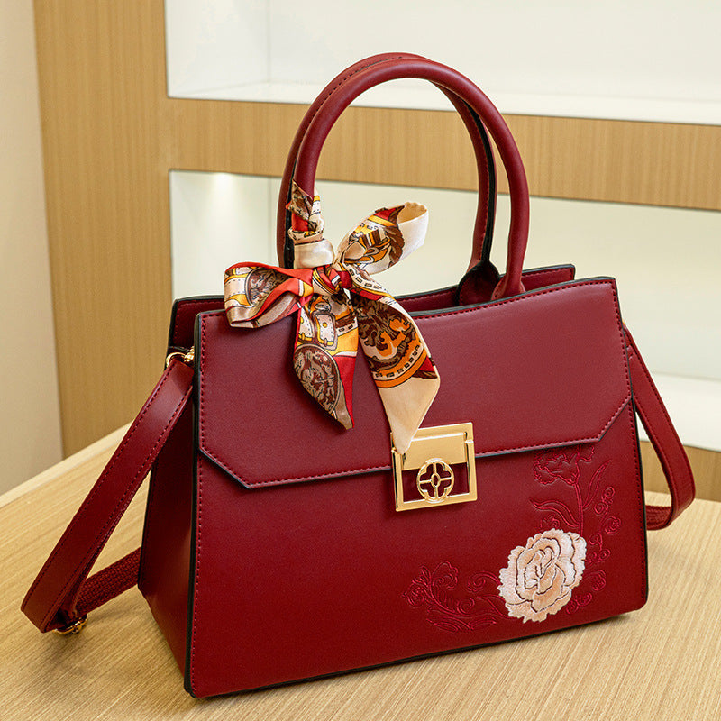 Chinese Style Embroidered Handbag, Women's 2024 New Light Luxury Bridal Wedding Bag Birthday Gift Parent Bag